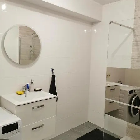 Athome - Appart-hotel With Private Parking * Есч-Сур-Алзетте