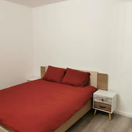 Athome - Appart-hotel With Private Parking Апарт-отель *